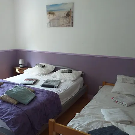 Semesterbostad Maison Charmante A Avec Jardin Cloture.