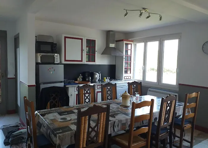 Maison Charmante A Avec Jardin Cloture.