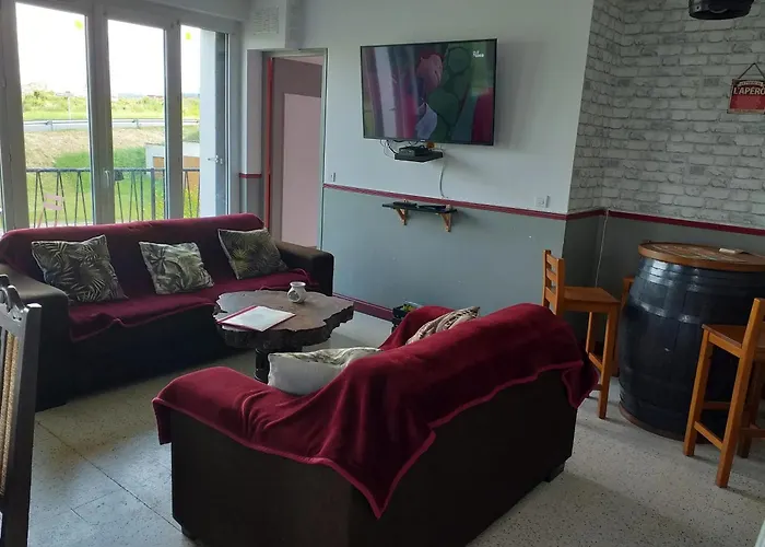 Maison Charmante A Avec Jardin Cloture. Σπίτι διακοπών